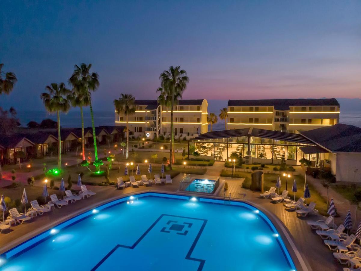 Lord Marina Hotel & Bungalows 阿拉尼亚 外观 照片